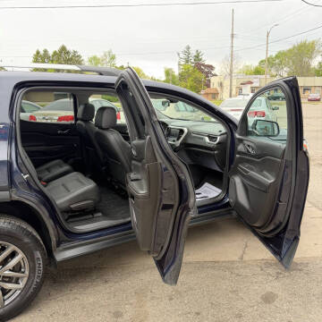2017 GMC Acadia SLT-1
