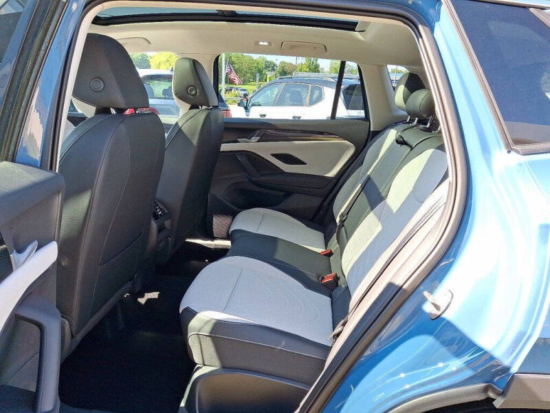 2025 Volkswagen Tiguan SE 4Motion