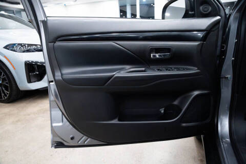 2019 Mitsubishi Outlander SE