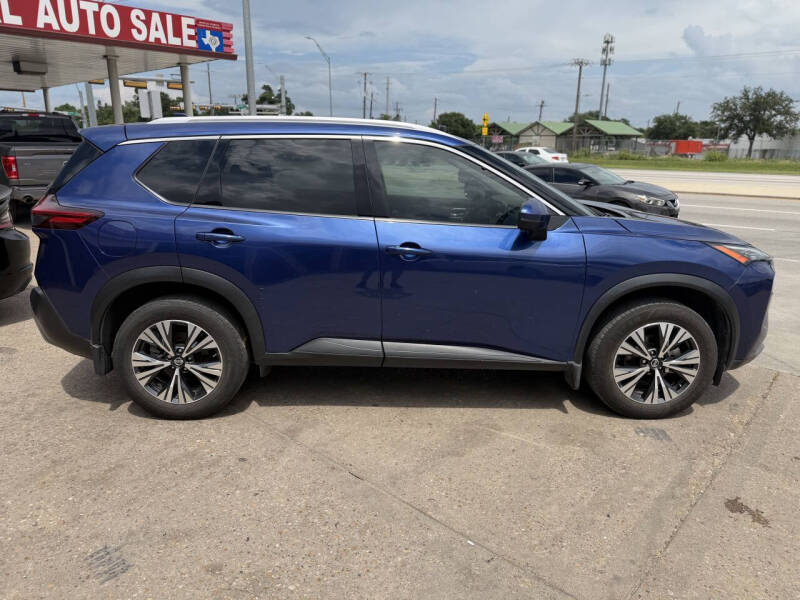 2021 Nissan Rogue SV