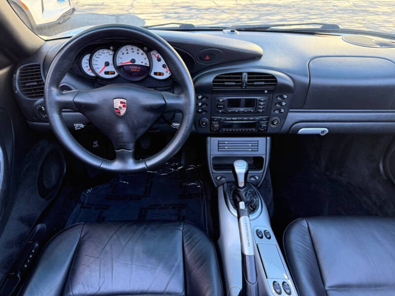 2004 Porsche 911 Carrera 4S