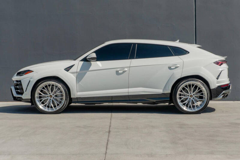 2019 Lamborghini Urus