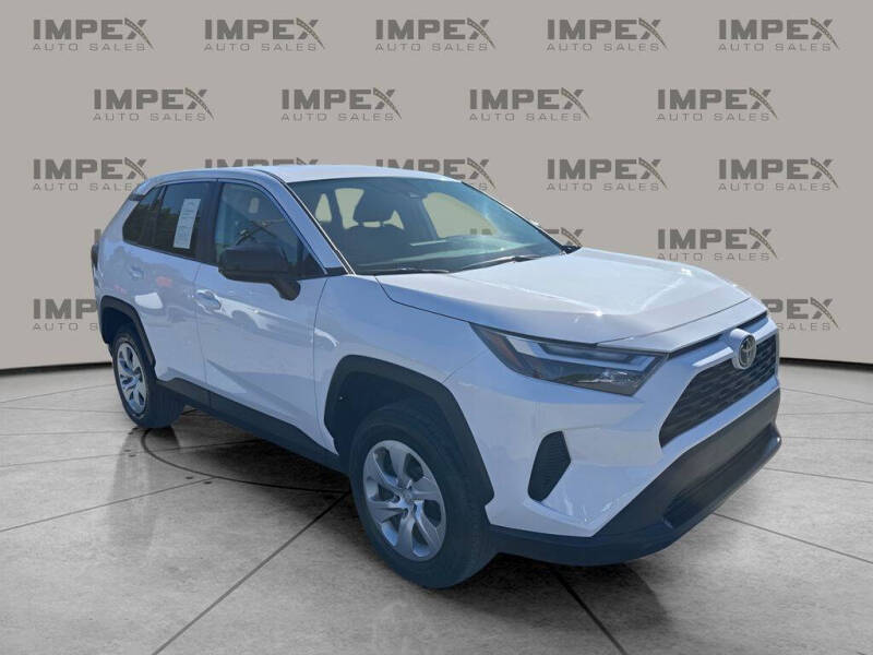 2025 Toyota RAV4 LE