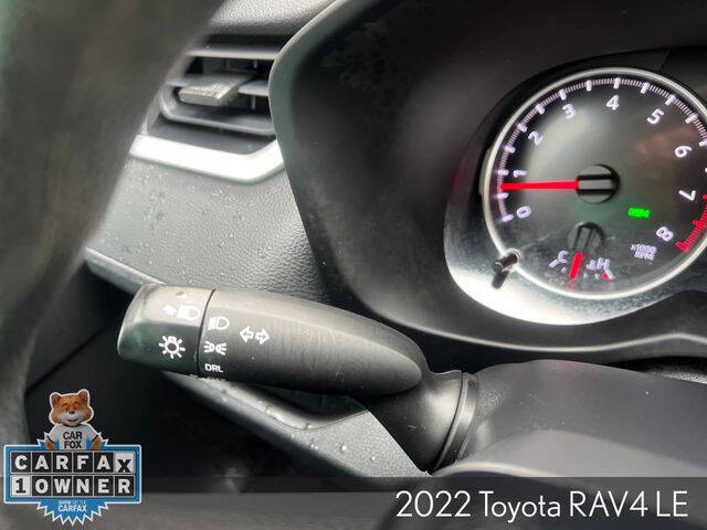 2022 Toyota RAV4 LE