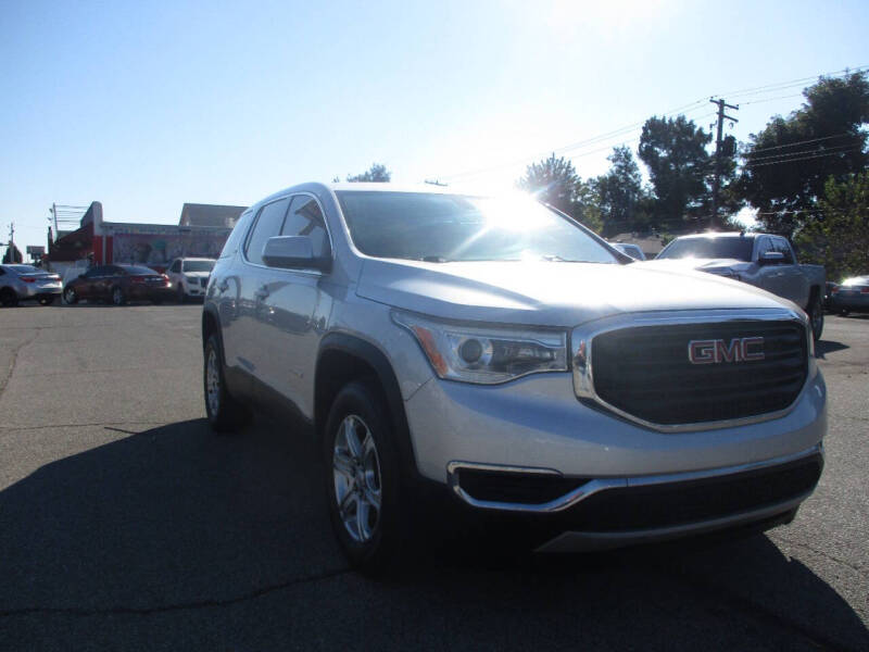 2017 GMC Acadia SLE-1