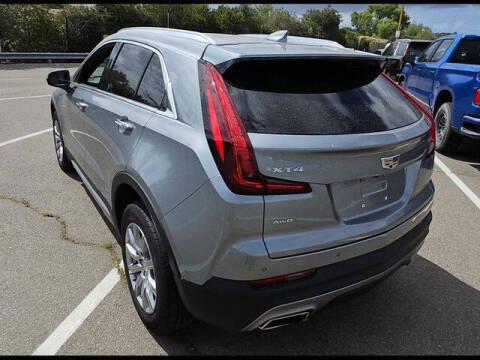 2023 Cadillac XT4 Premium Luxury