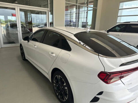 2023 Kia K5