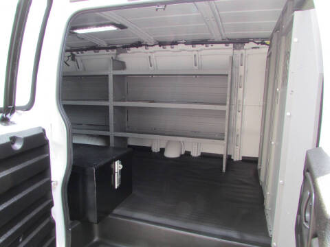 2022 Chevrolet Express 2500