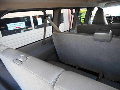 2017 Chevrolet Express LS 2500