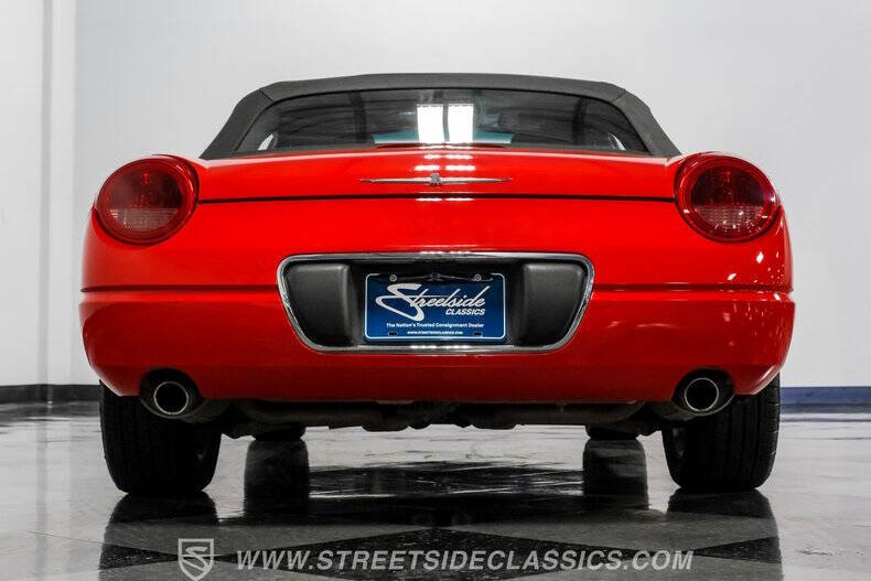 2003 Ford Thunderbird