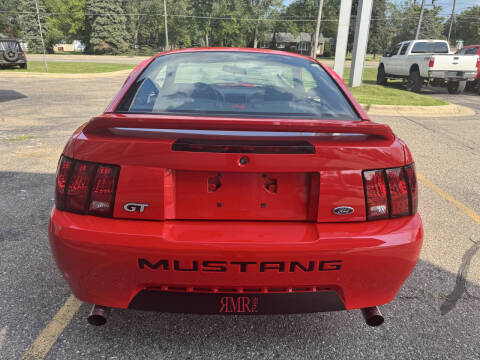 2000 Ford Mustang