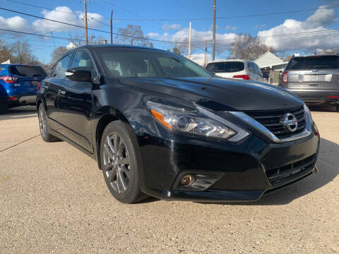 2018 Nissan Altima for sale at Auto Gallery LLC in Burlington WI