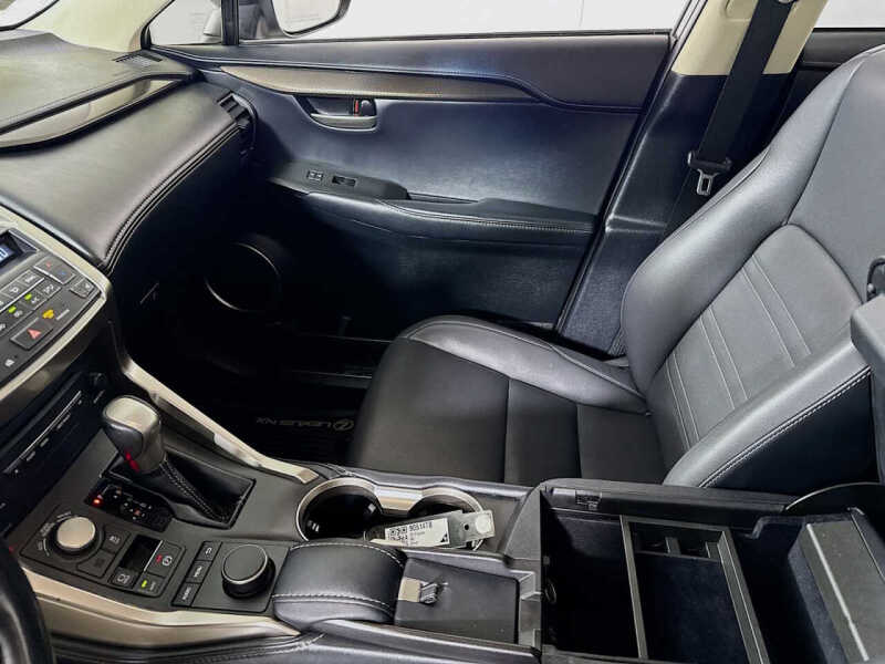 2017 Lexus NX 200t