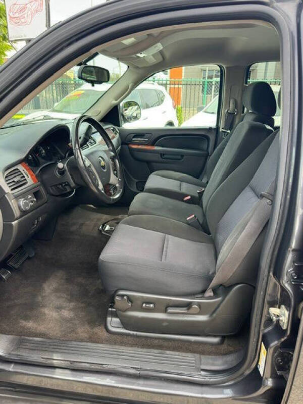 2011 Chevrolet Avalanche LT