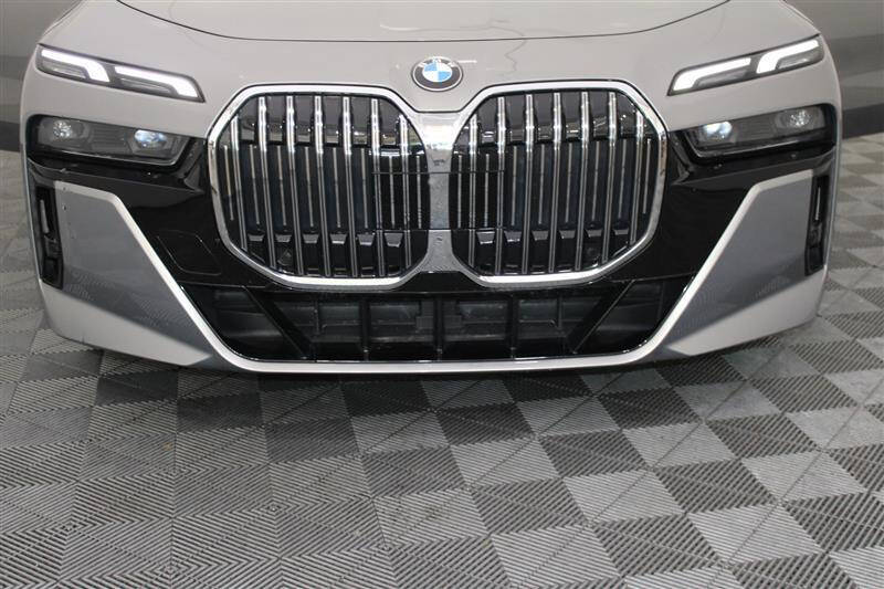 2024 BMW 7 Series 740i