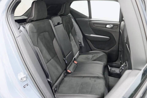 2021 Volvo XC40 Recharge Pure Electric P8