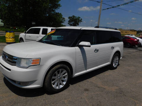 2009 Ford Flex for sale at CHUCKS AUTO SERVICE LLC in Sturgis MI