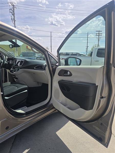 2017 Chrysler Pacifica Touring