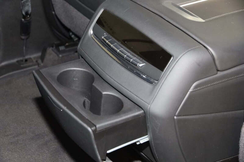 2022 Cadillac Escalade ESV Premium Luxury