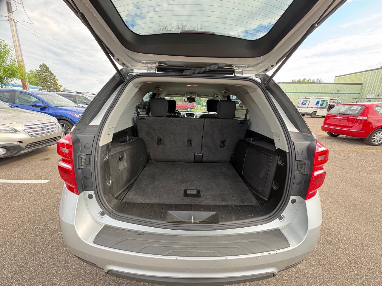 2017 Chevrolet Equinox LT - Photo 9