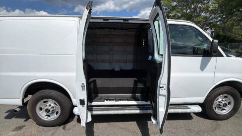 2024 GMC Savana 2500