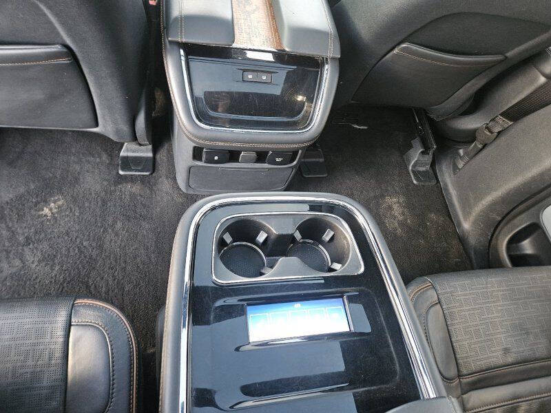 2022 Lincoln Navigator L Black Label