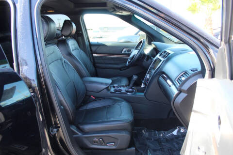 2017 Ford Explorer Platinum