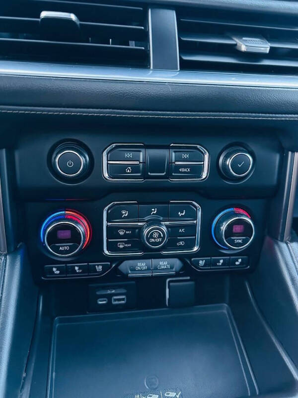 2021 Chevrolet Suburban High Country