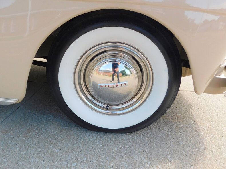 1942 Lincoln Continental