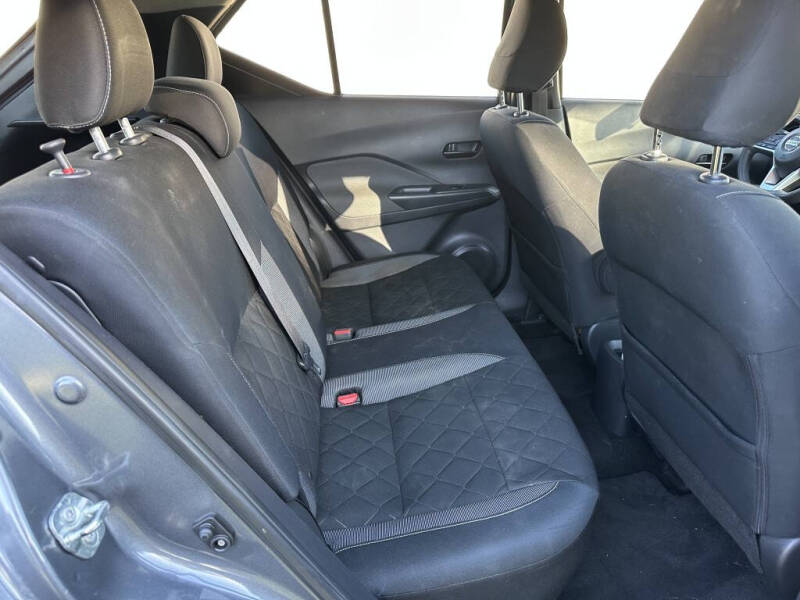 2019 Nissan Kicks SV