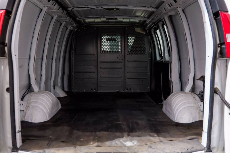 2021 GMC Savana 2500