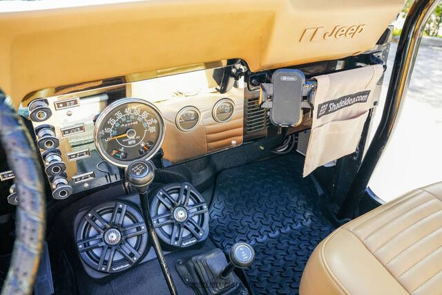 1983 Jeep Scrambler