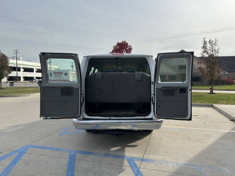 2014 Ford E-Series E-350 SD XL