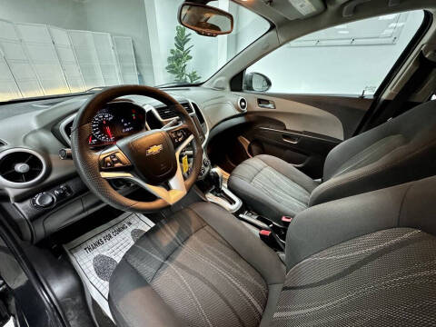 2017 Chevrolet Sonic LT Auto