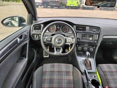 2016 Volkswagen Golf GTI SE