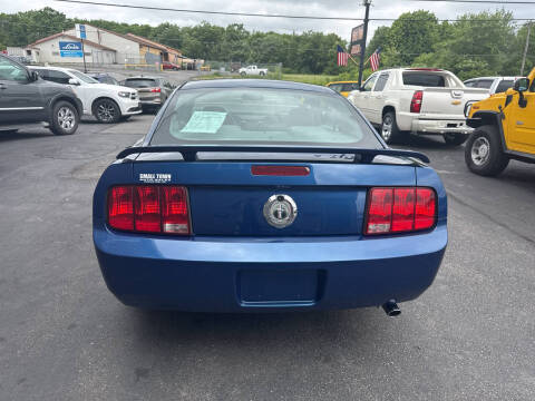 2006 Ford Mustang V6 Standard