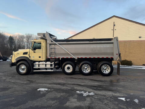 2017 Mack gu 813