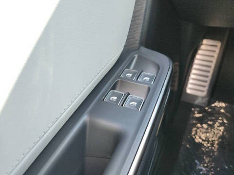 2023 Rivian R1S Adventure