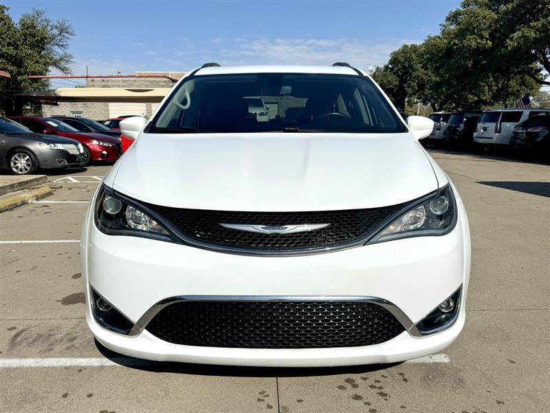 2020 Chrysler Pacifica Touring L