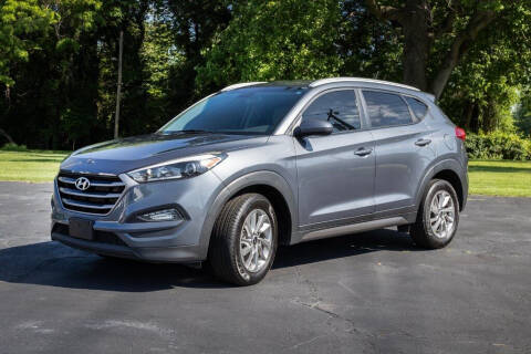 2016 Hyundai Tucson for sale at CROSSROAD MOTORS in Caseyville IL