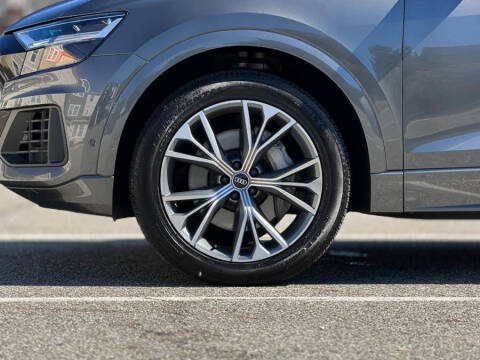 2021 Audi Q8 quattro Premium 55 TFSI