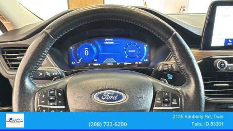 2020 Ford Escape Titanium