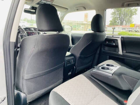 2024 Toyota 4Runner SR5