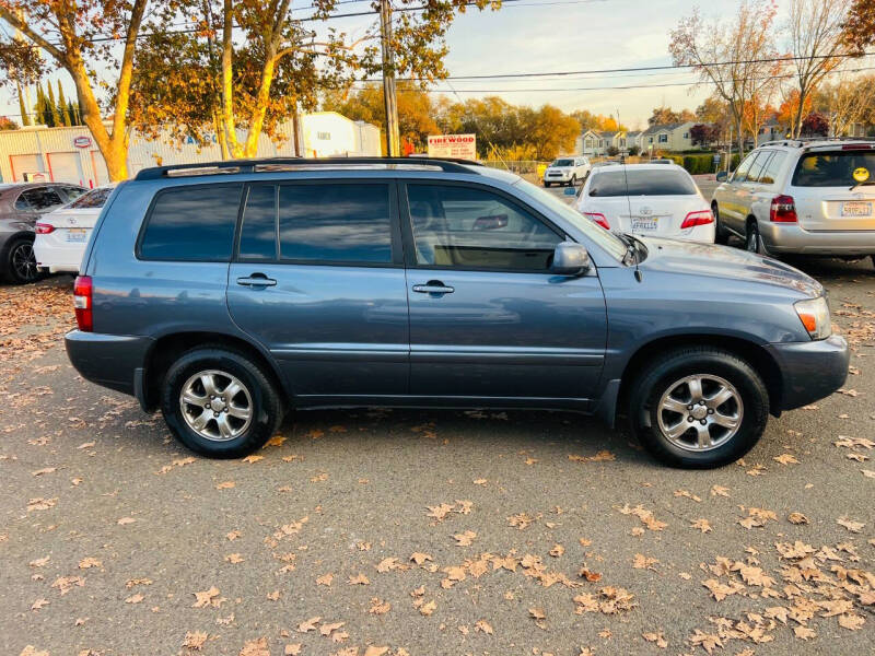 2005 Toyota Highlander null photo 6