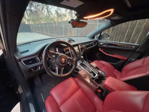 2015 Porsche Macan S