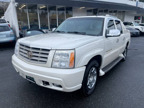 2006 Cadillac Escalade EXT for sale at APX Auto Brokers in Edmonds WA