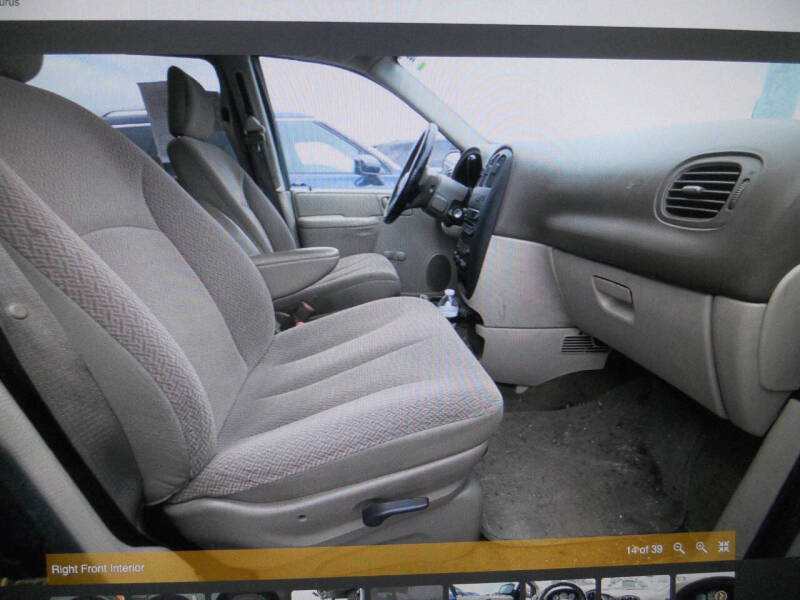 2006 Dodge Caravan SE