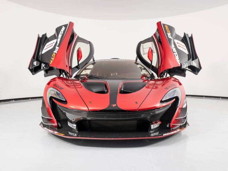 2015 McLaren P1