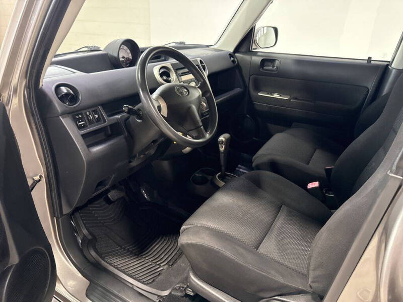 2005 Scion xB