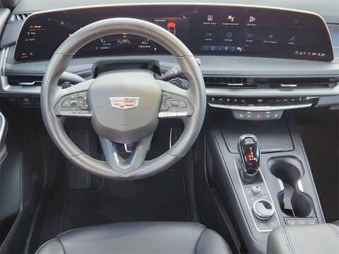 2025 Cadillac XT4 Sport